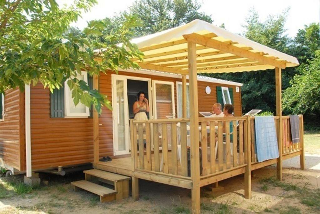 Camping Laroque Des Alberes Esterno foto